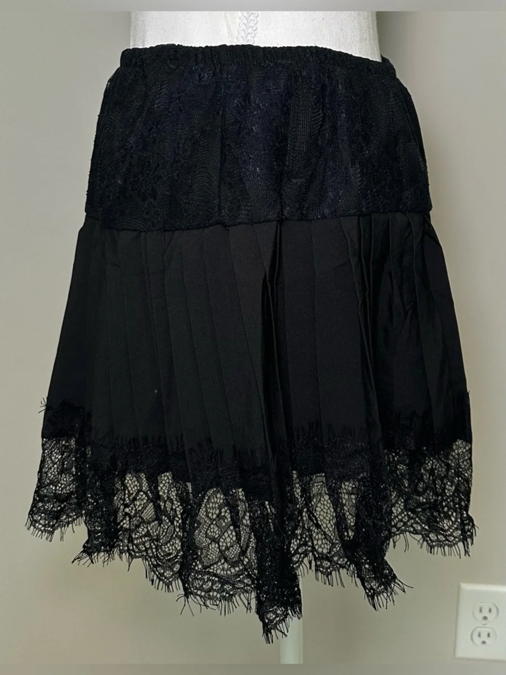 Black Pleated Lace‎ Trim Mini Skirt Built-In Shorts Goth Grunge Country Large